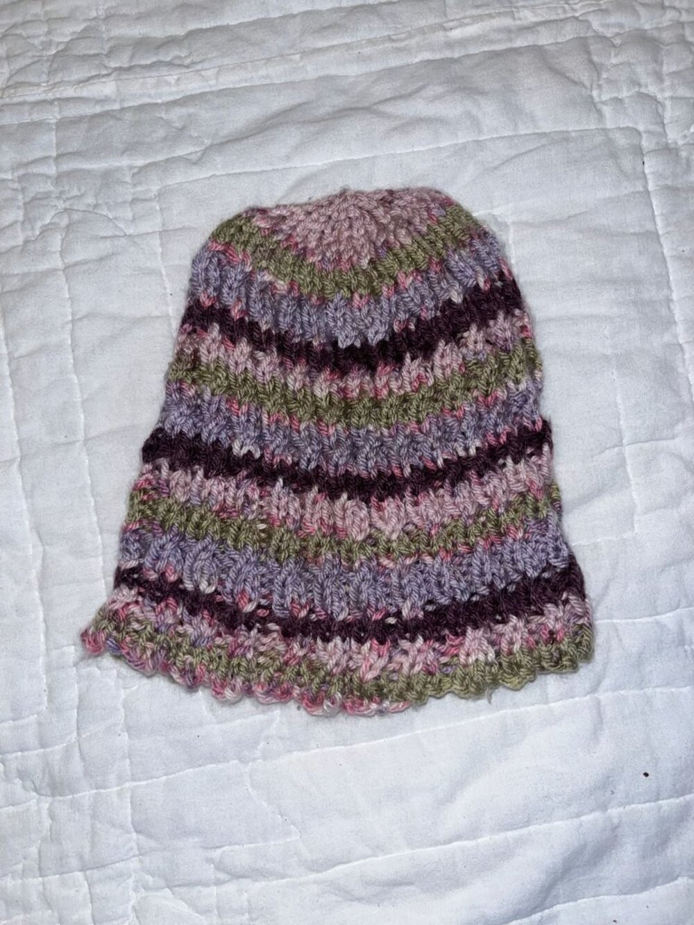 Multicolor Hand-Knit Crochet Beanie Hat With Ribbed Texture & Scalloped Edge